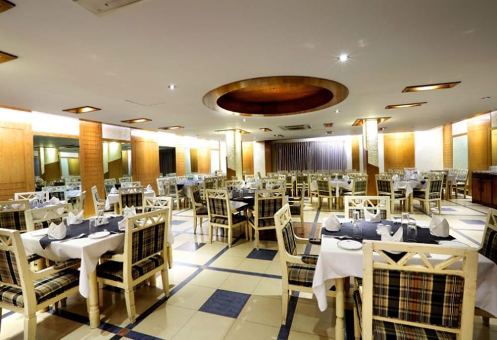 Uni Resort Cox's Bazar Exterior photo